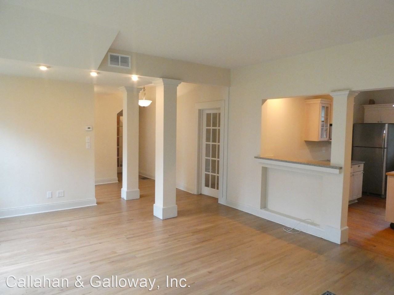 307 N 10th St - Photo 3 of 31