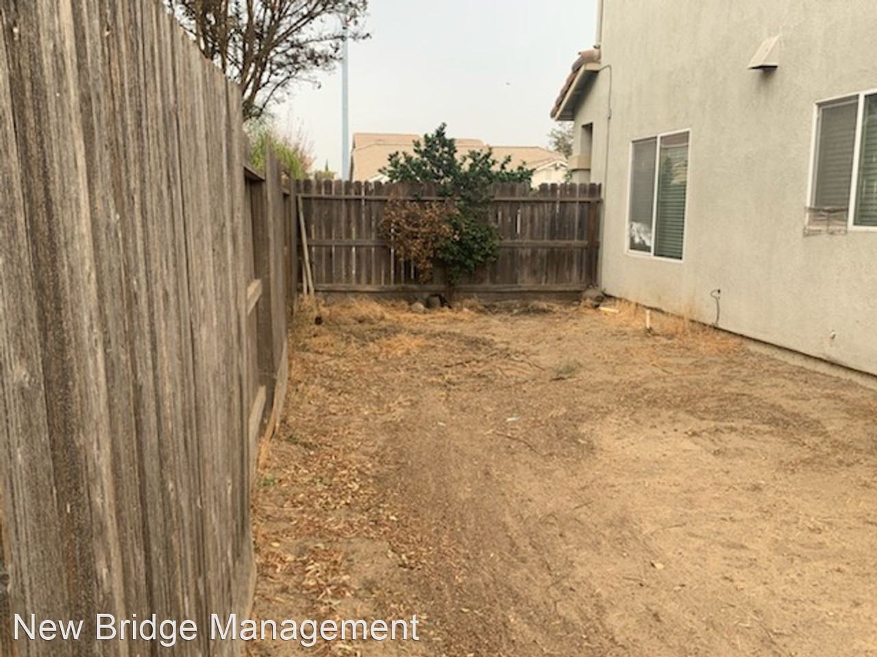 360 Jasmine Ln - Photo 2 of 4