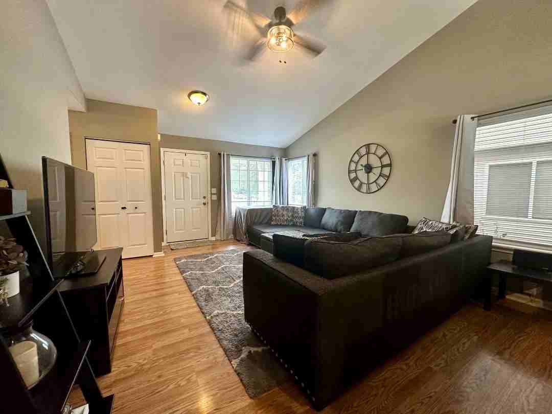 2465 Summerwind Ln - Photo 3 of 14