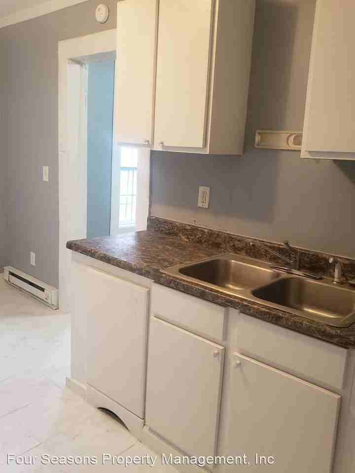 316 Jones St - Photo 3 of 9