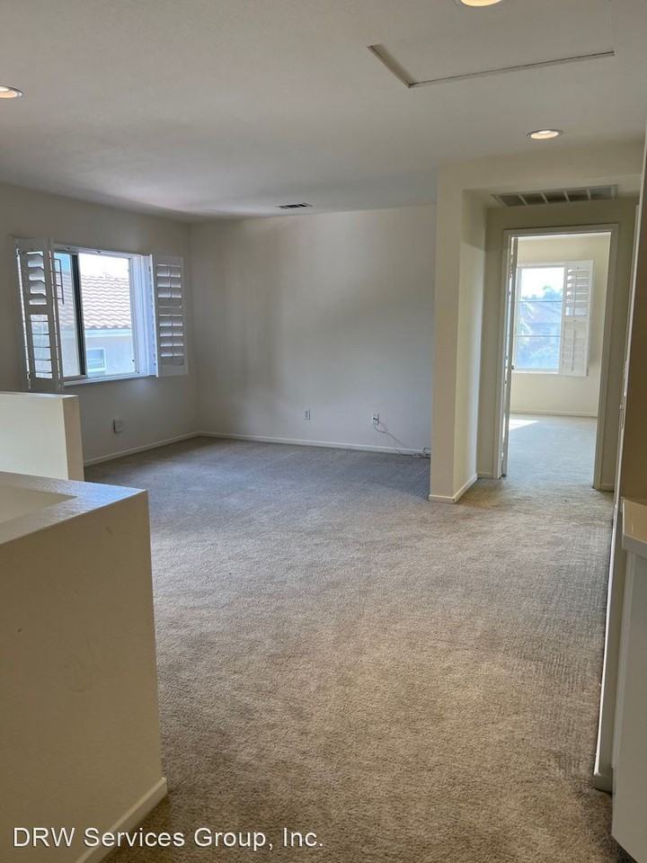 1413 Taber Dr - Photo 2 of 18