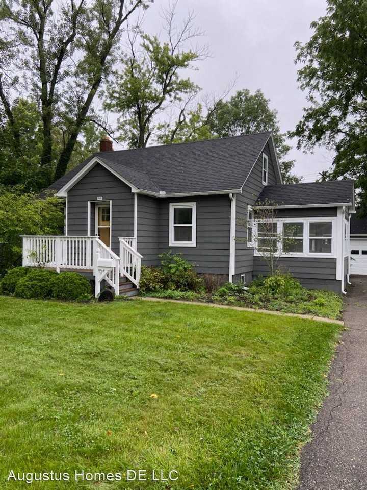 349 Elm St - Photo 2 of 9