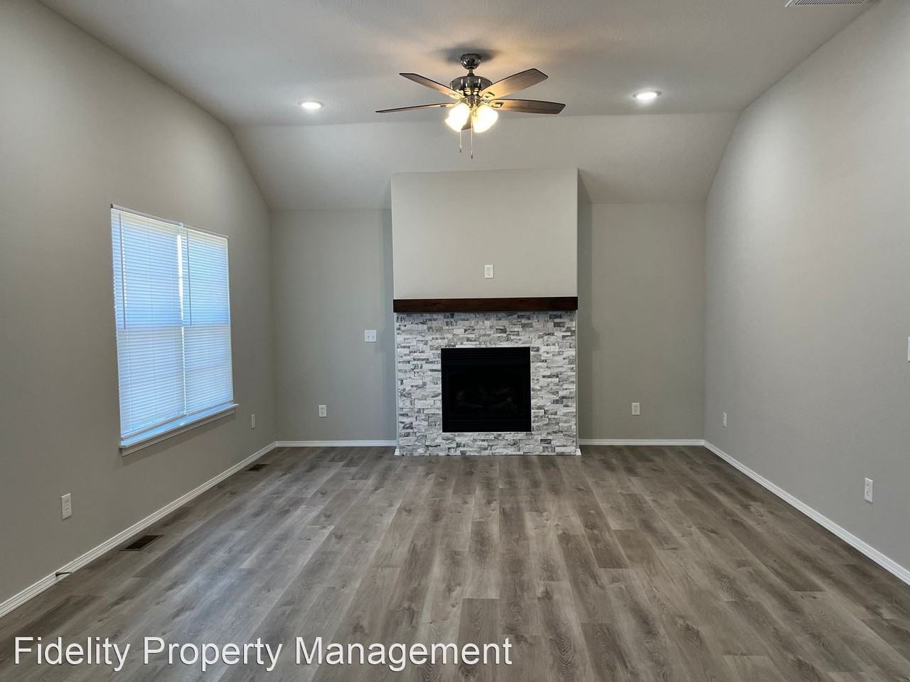 255 Rabbit Run Ct - Photo 2 of 16