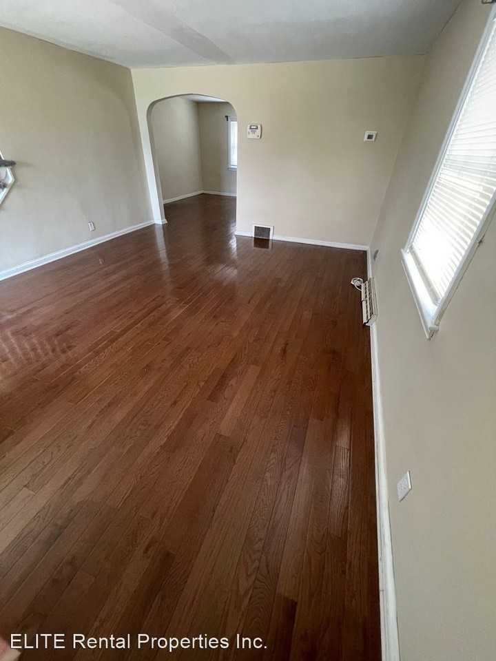 53 Foster Ave - Photo 2 of 20