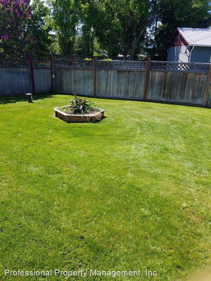 1613 27th Ave A&B - Photo 2 of 2