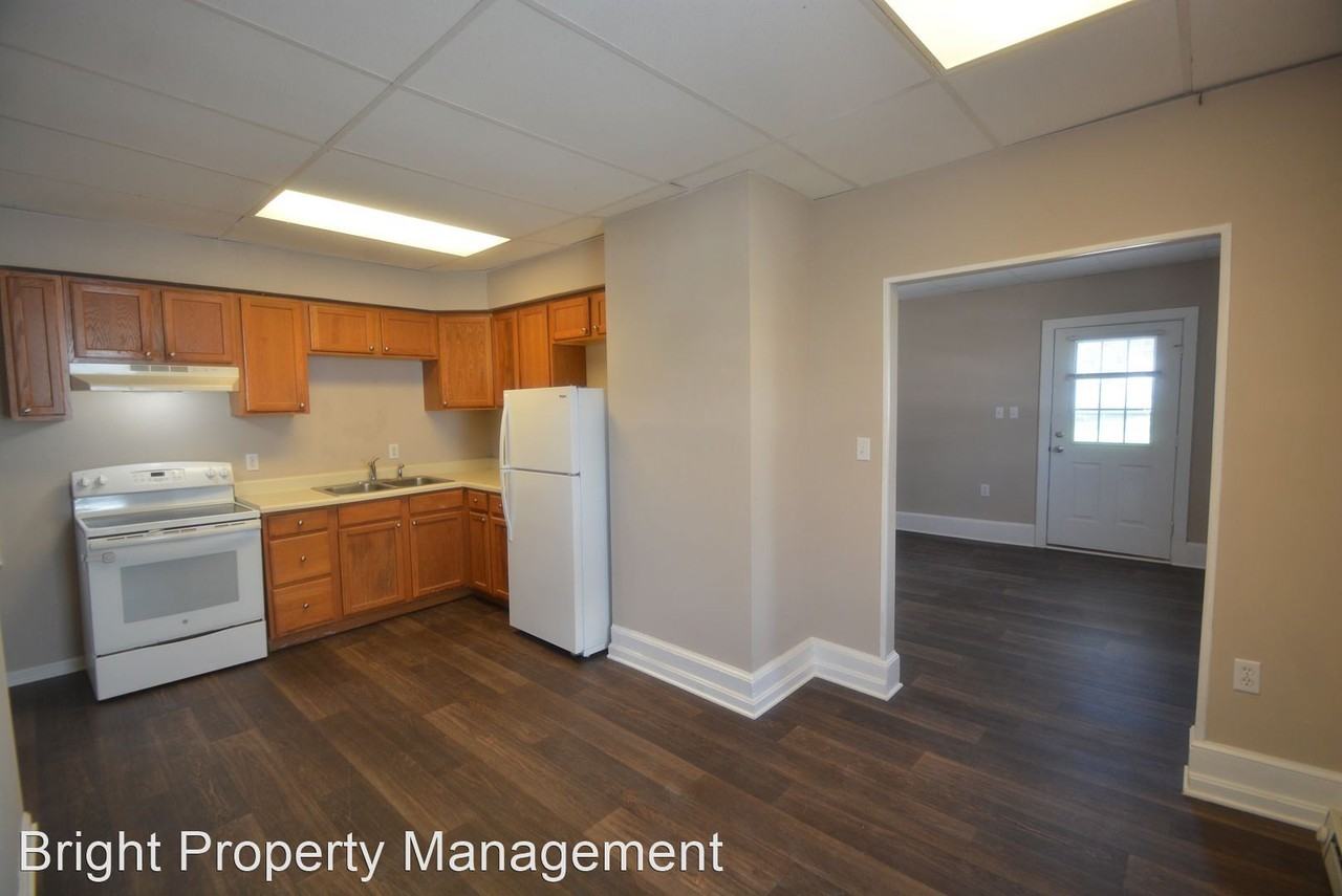 200 Main St - Photo 2 of 32