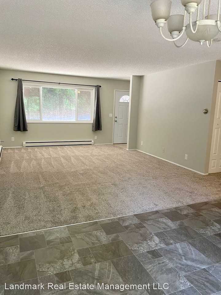 2320 Yew Street Road Apartments 2320 Yew Street Rd, Bellingham, WA