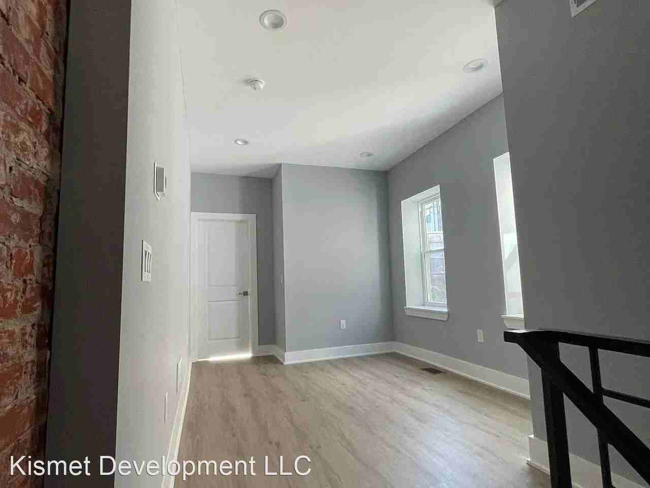 936 W College Ave - Photo 2 of 14