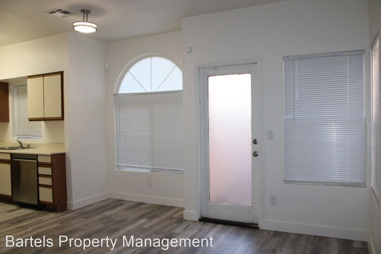 1301 Forest Run - Photo 3 of 27