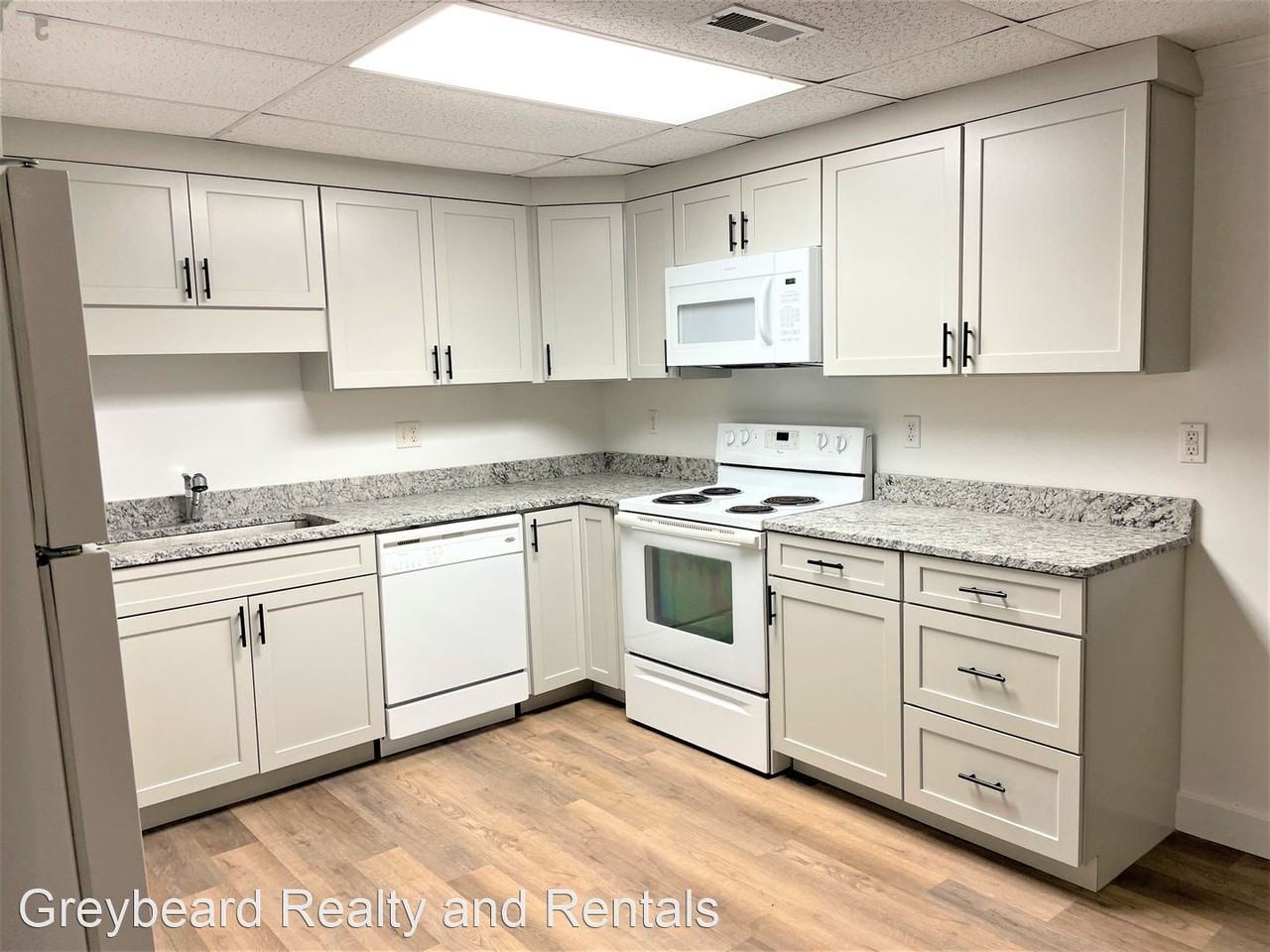 21 Burgin Ridge Rd - Photo 3 of 19