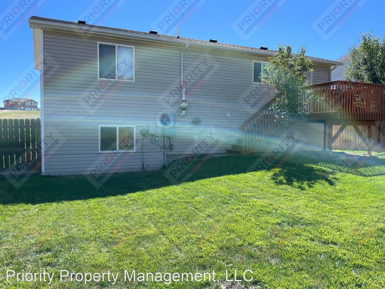 316 Oregon Ave - Photo 2 of 19