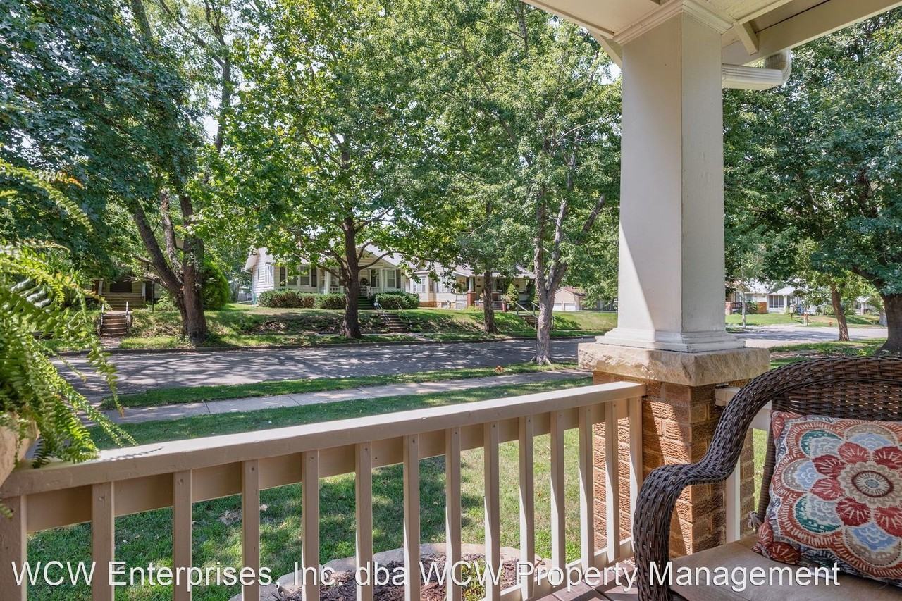 210 Sw Kendall Ave - Photo 3 of 30