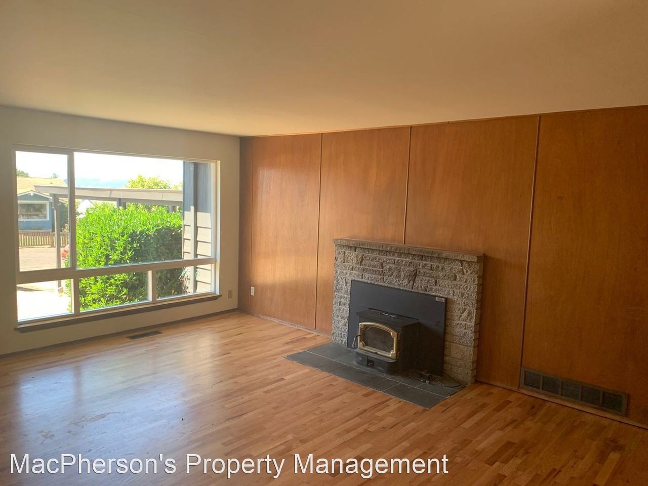 20144 24th Ave Nw - Photo 2 of 30