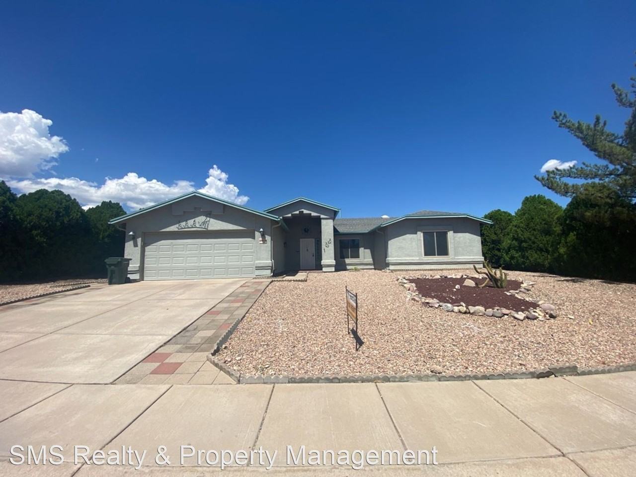2921 Sun Crest Dr - Photo 2 of 24