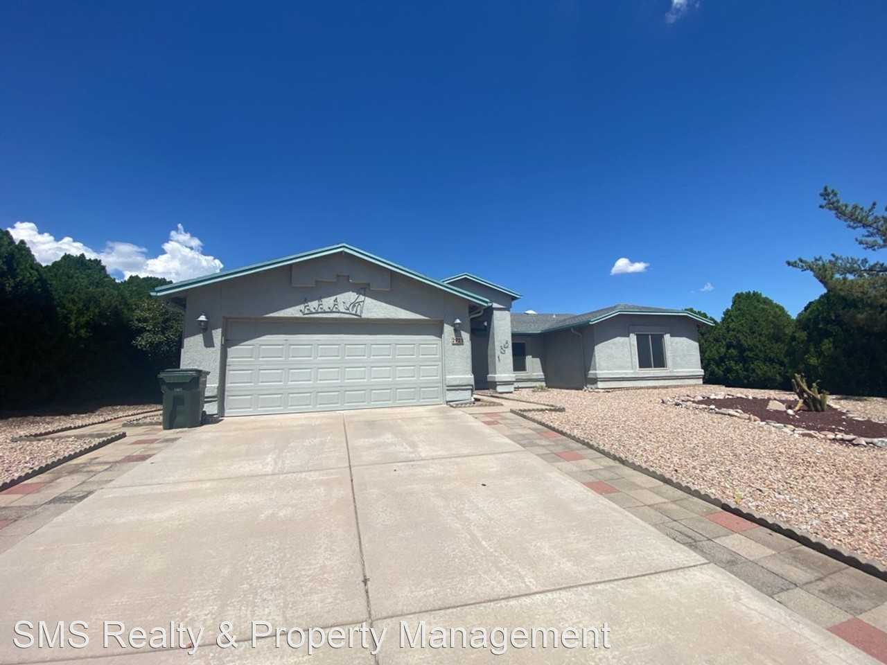 2921 Sun Crest Dr - Photo 3 of 24