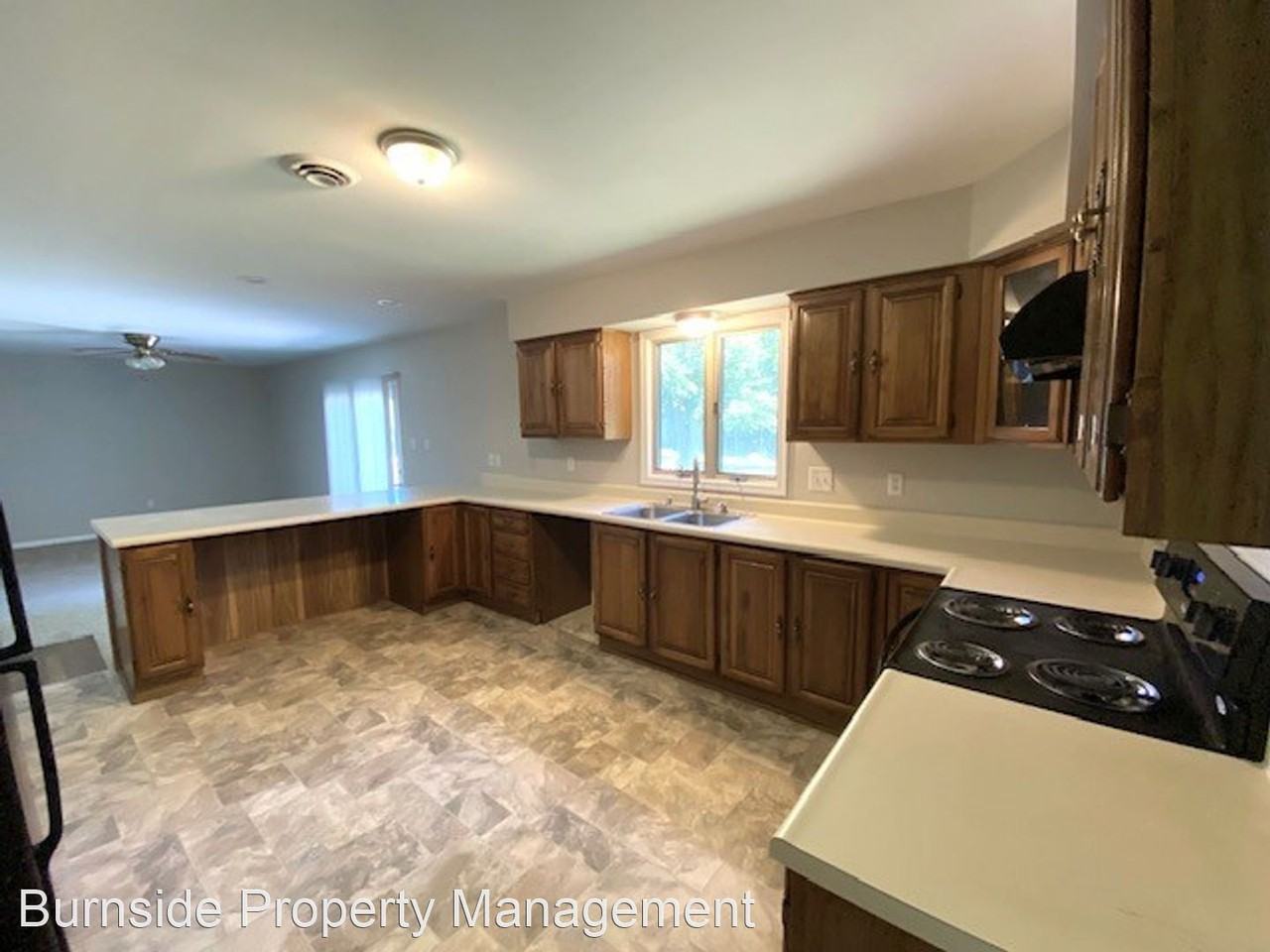 16611 Coney Ct - Photo 2 of 23