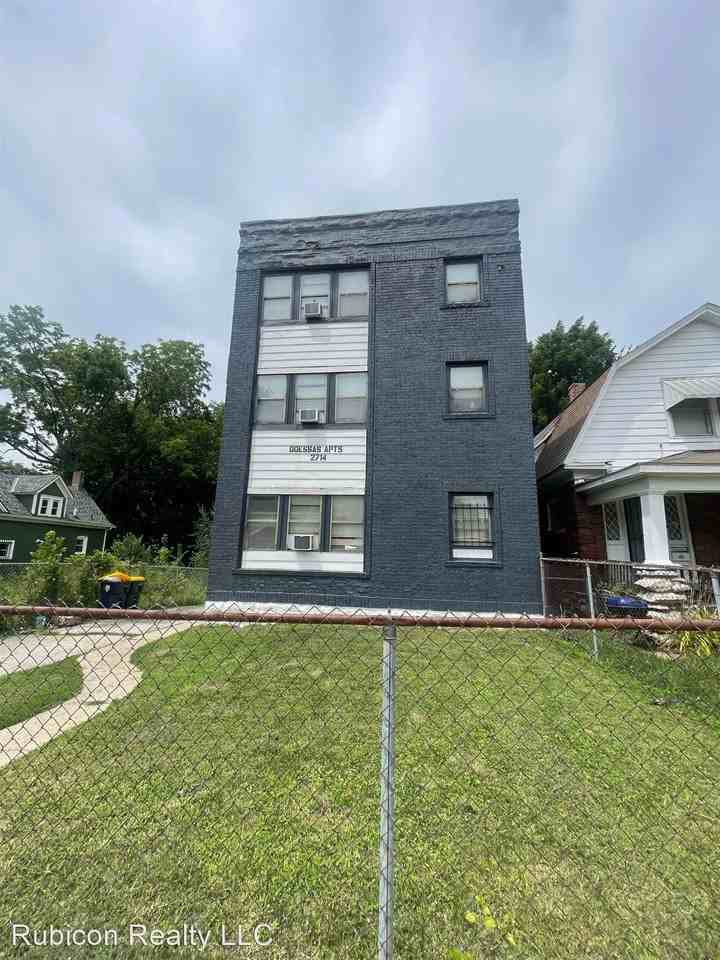 2714 Olive St - Photo 2 of 2