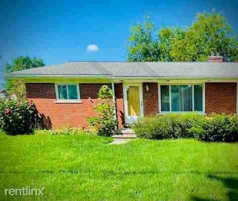 19060 Schultz St - Photo 2 of 12