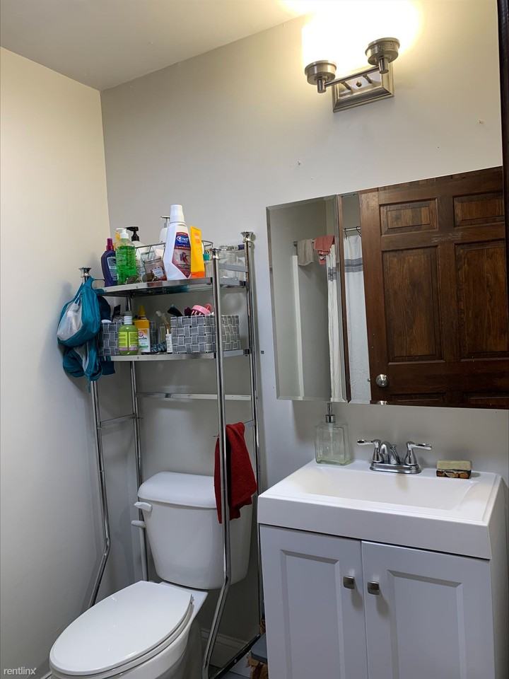 61 Columbia St - Photo 3 of 10