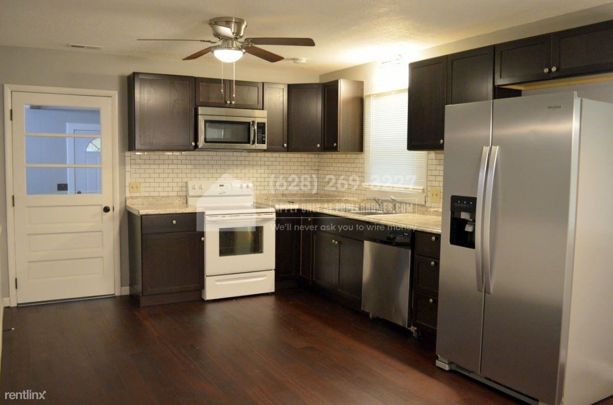 240 Placid St - Photo 2 of 15