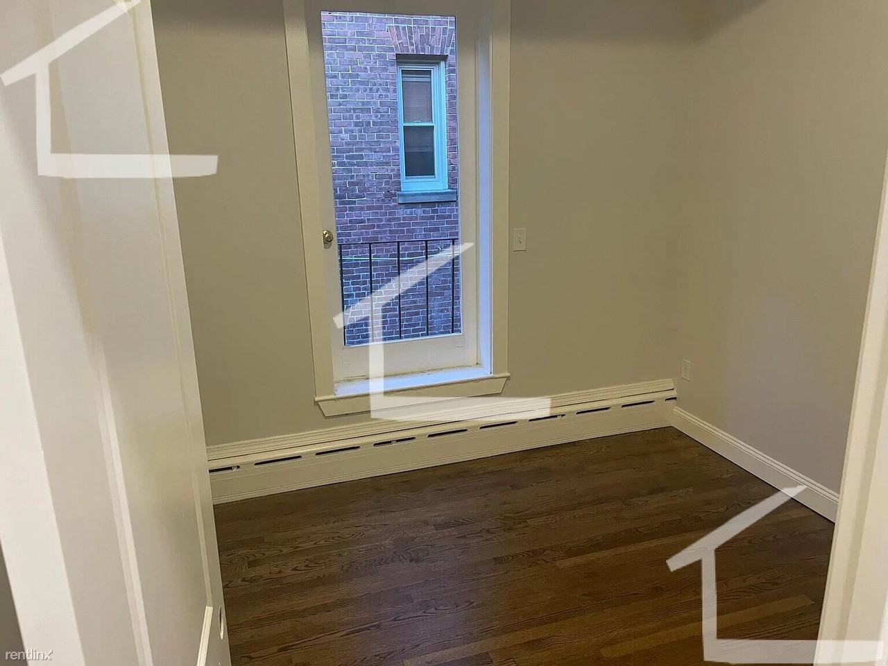 1718 Beacon St - Photo 3 of 14