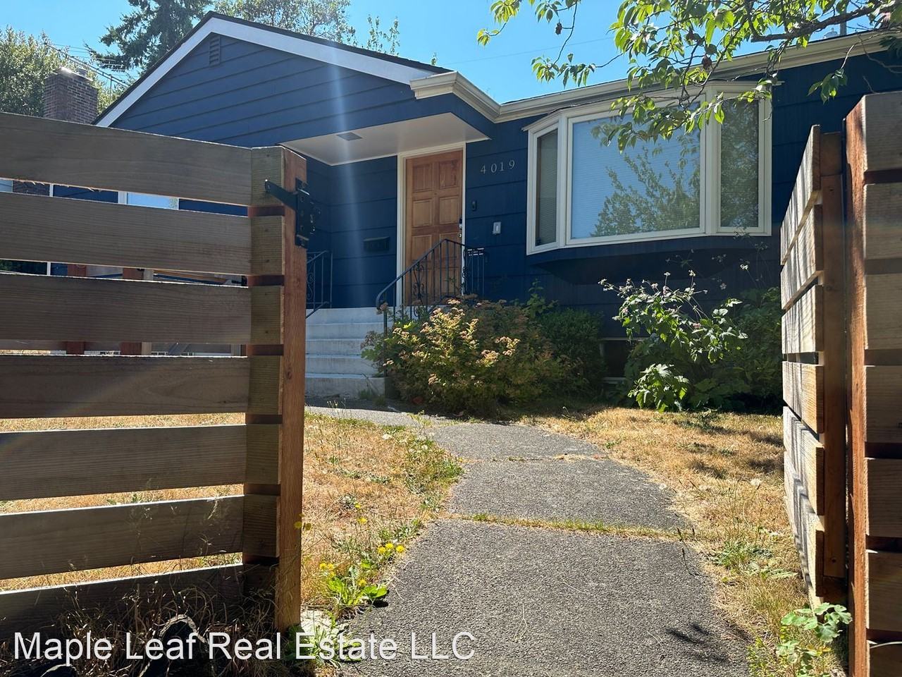 4019 50th Ave Sw - Photo 3 of 35