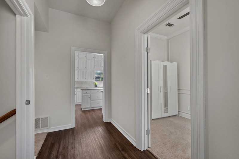 7611 Lisa Ct - Photo 3 of 11