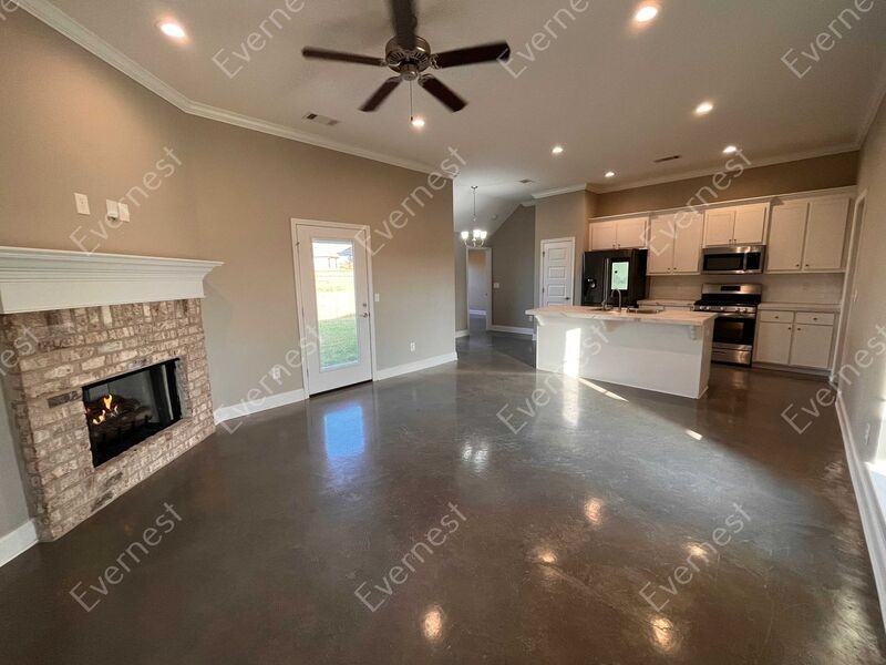 1214 Addison Ln - Photo 3 of 25