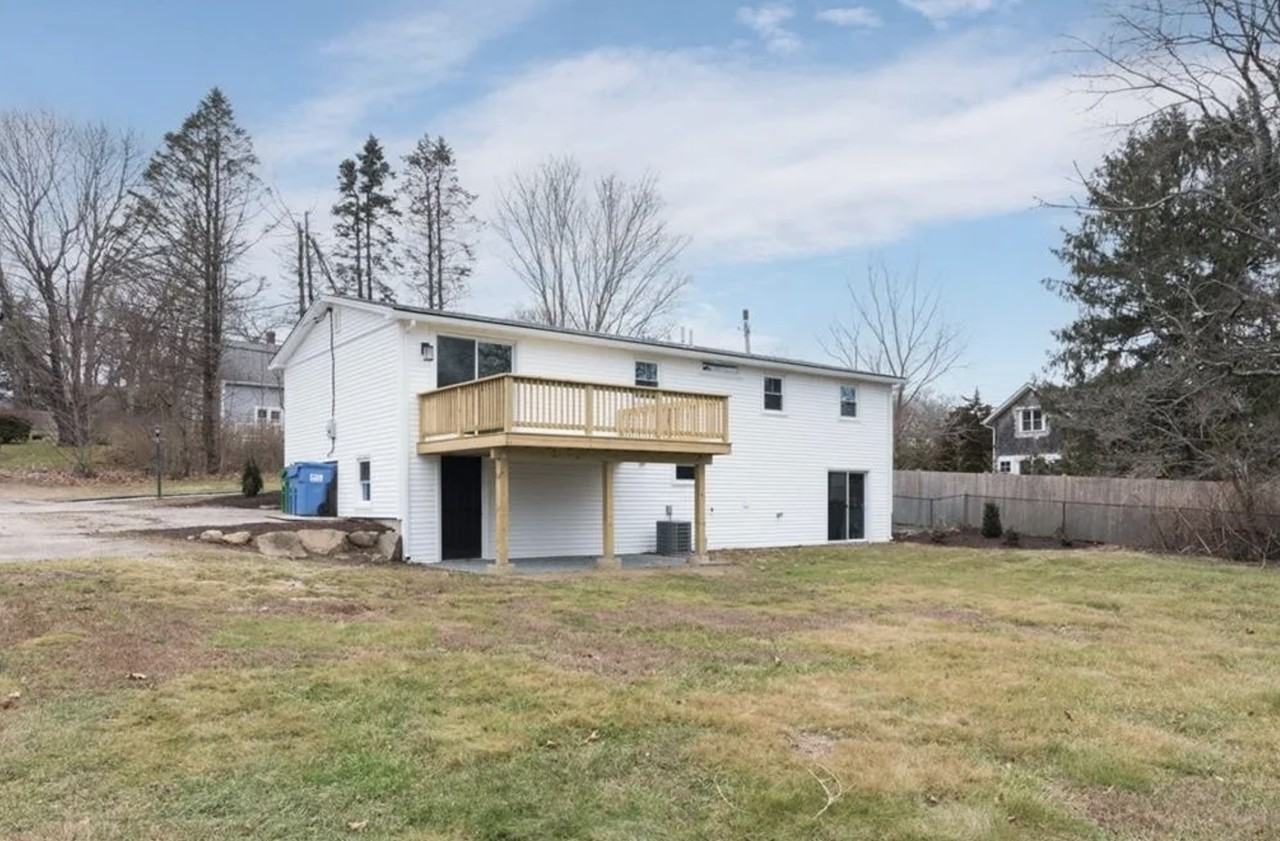 397 Willard Ave - Photo 3 of 4