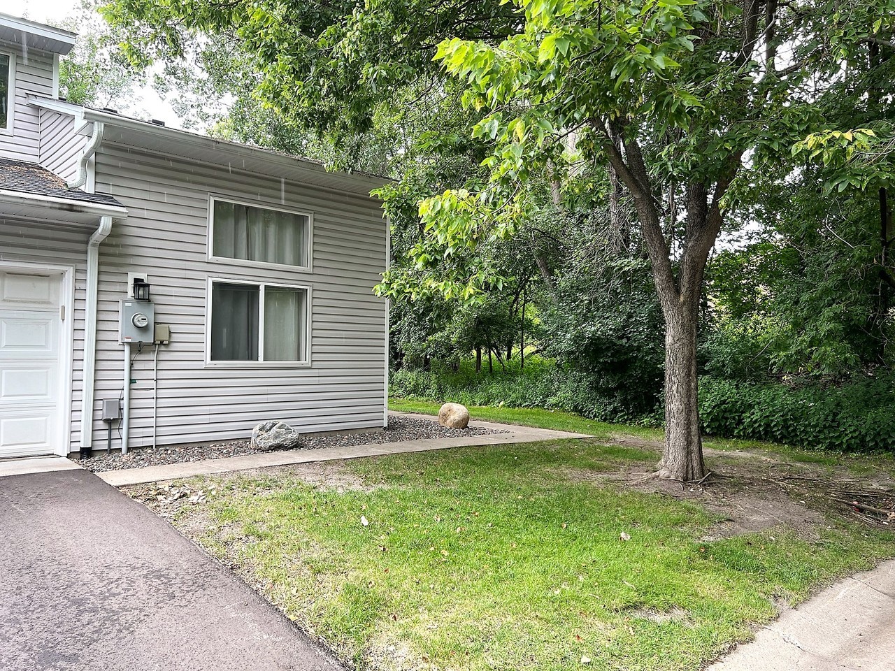 10922 Tamarack St Nw - Photo 2 of 13