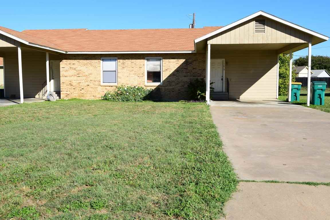 1621 Kelly Dr - Photo 2 of 7