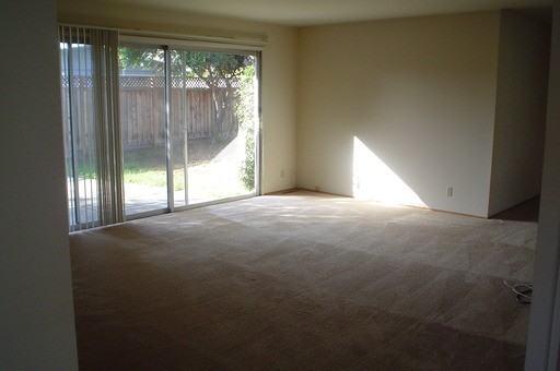 1472 Sunland Ct - Photo 3 of 5