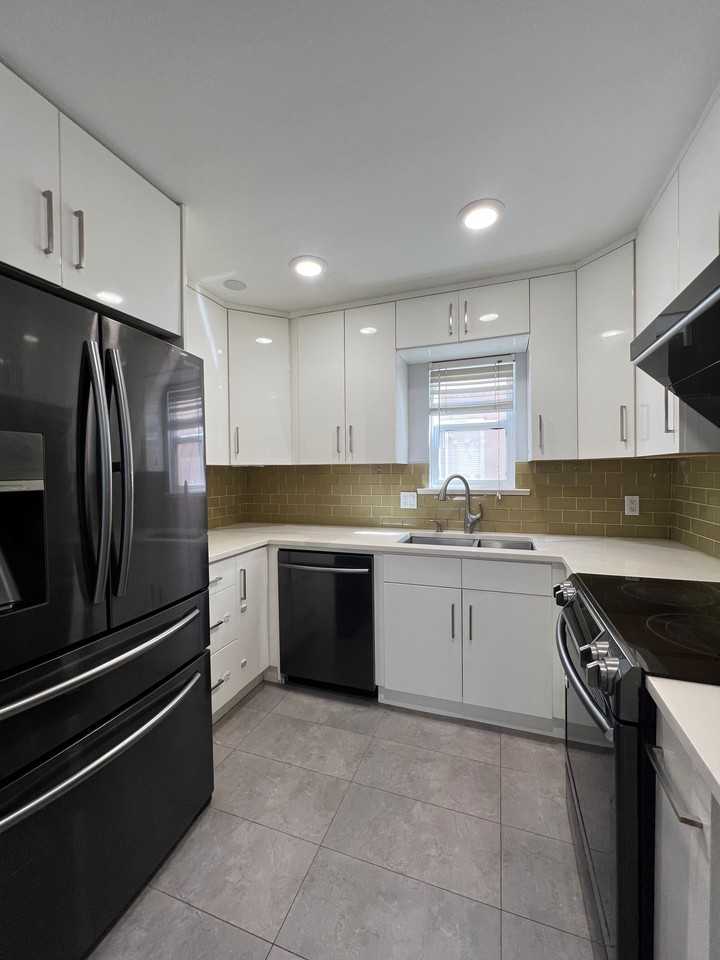 5050 Norfolk Street - Photo 3 of 10