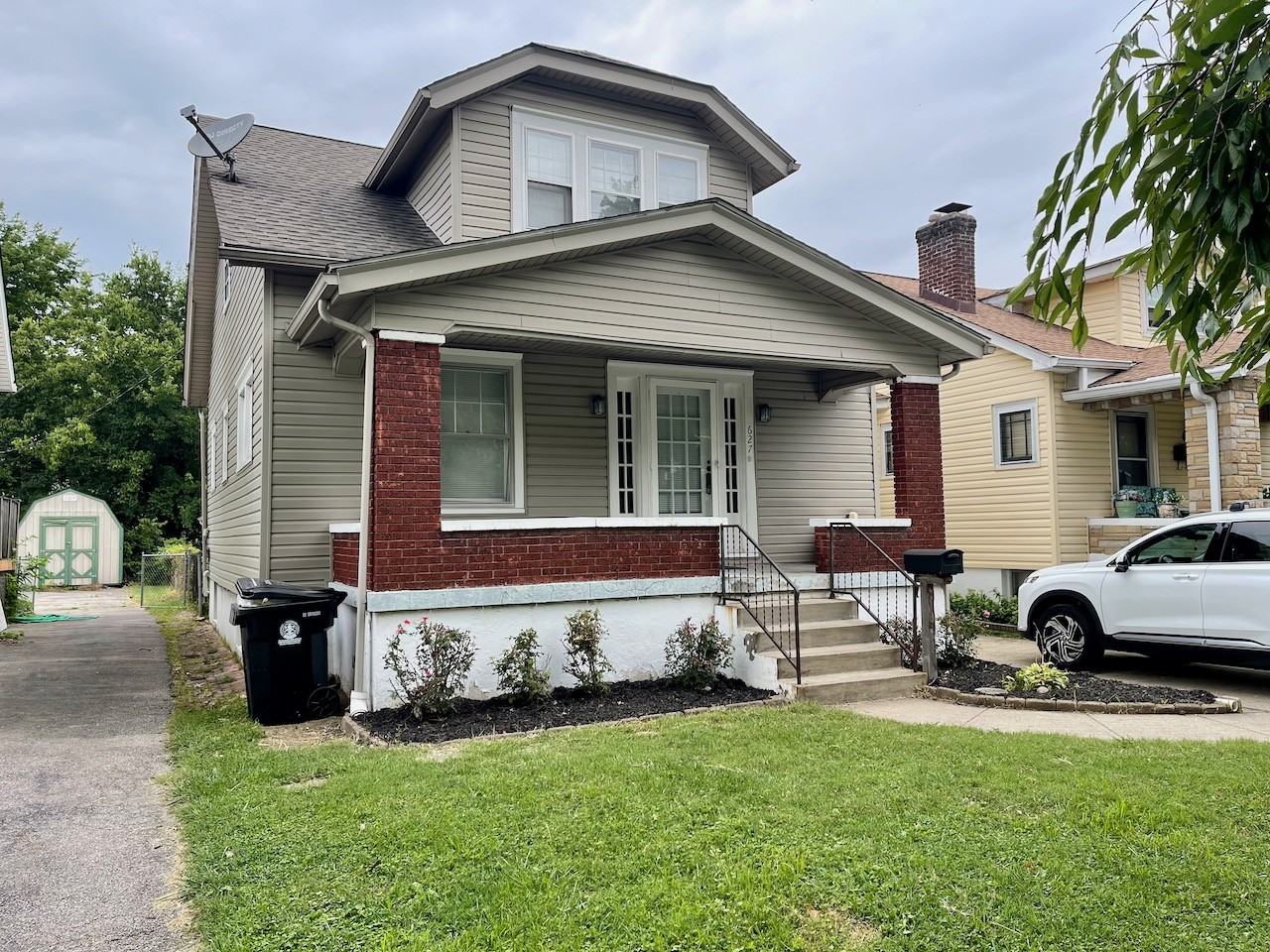 627 Harrison Avenue - Photo 2 of 33