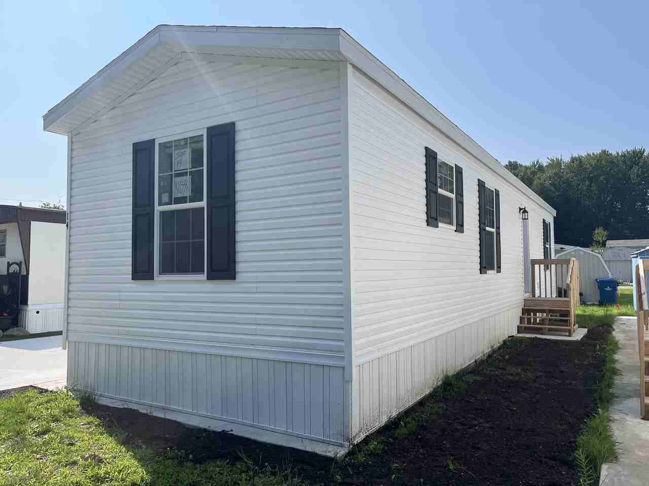 6610 Lear Nagle Rd #14 - Photo 4 of 40