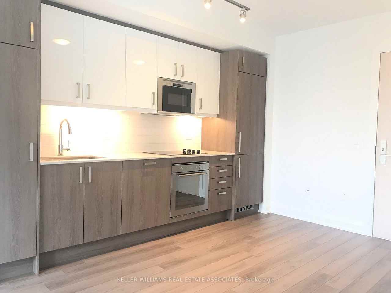 77 Mutual Street #1006