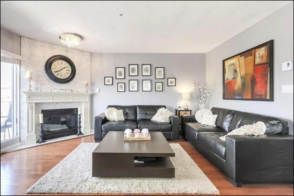 431 East 44th Avenue - Photo 3 of 17