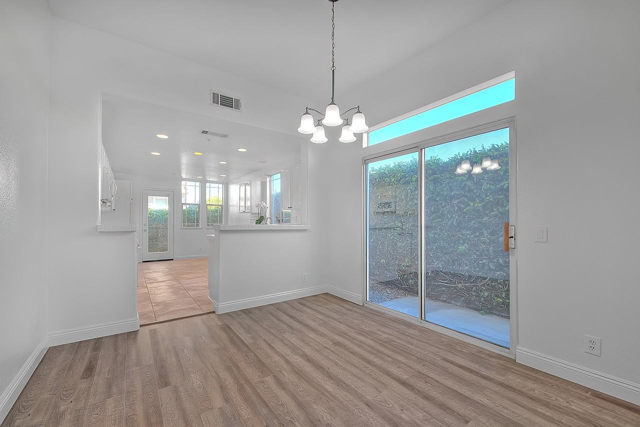 2924 Claremore Avenue - Photo 3 of 20