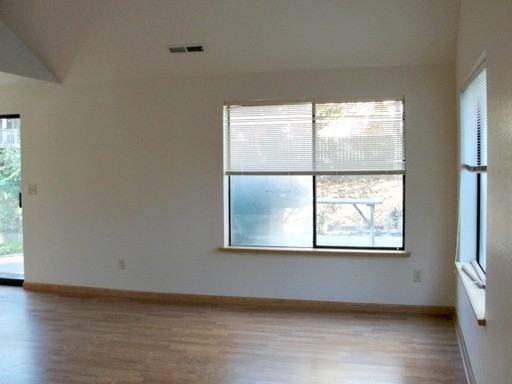 1914 17th Ave SE - Photo 2 of 14