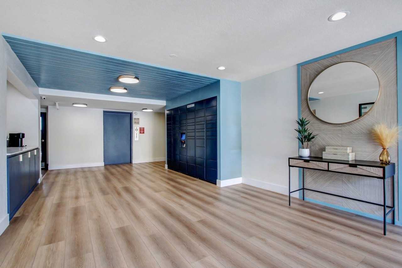 Zelzah Court - Photo 7 of 67