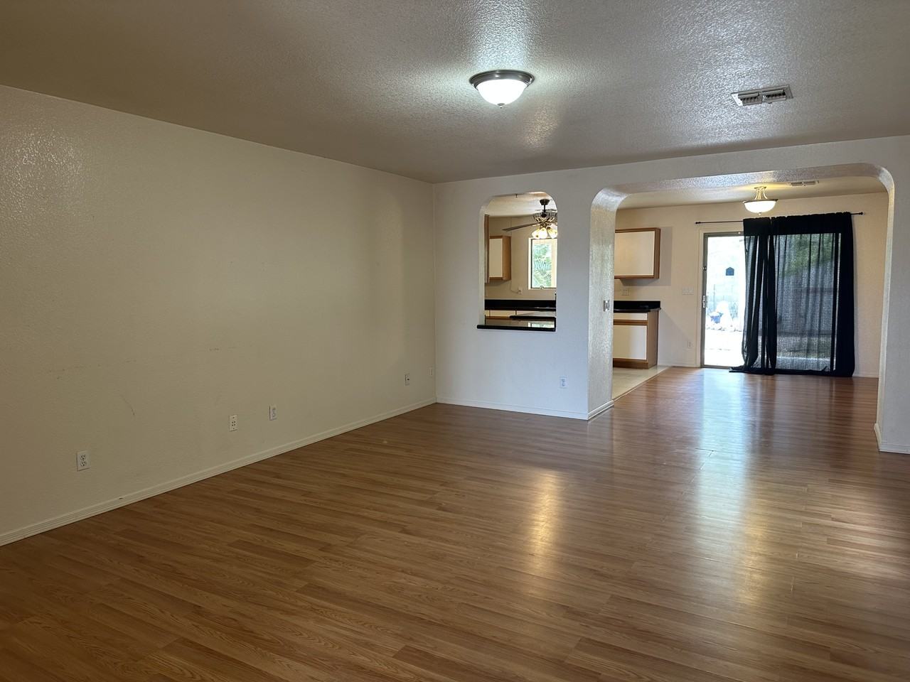 7828 E Rooner Dr - Photo 2 of 10