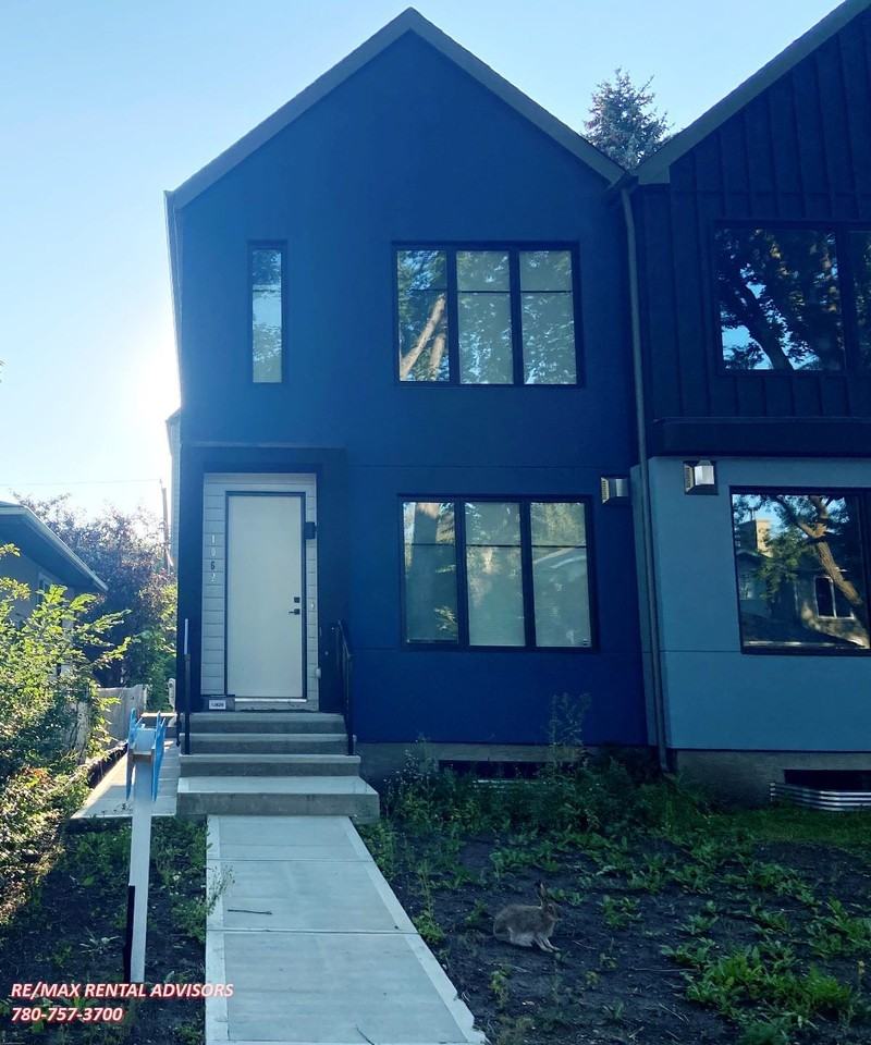 10626 81 St Nw, Edmonton, AB T6A 3L4, CAN 3 bedroom House Rental Zumper