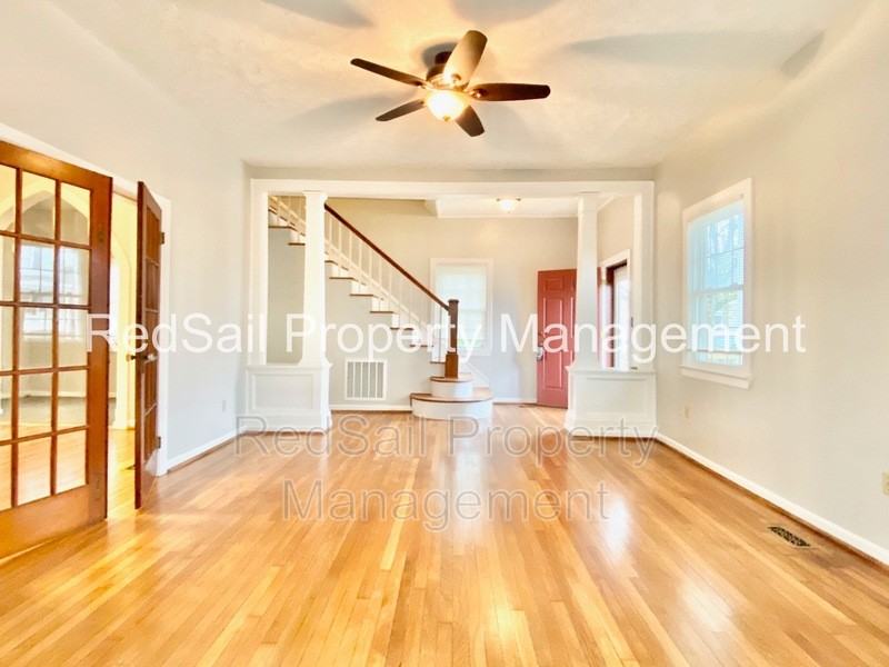 111 S Willard Ave - Photo 7 of 21