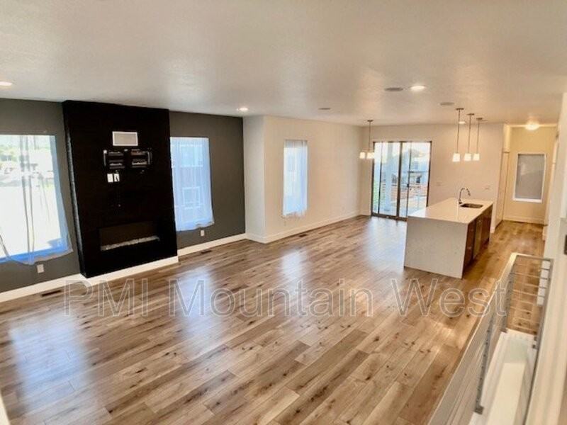 503 Wn - Photo 6 of 50