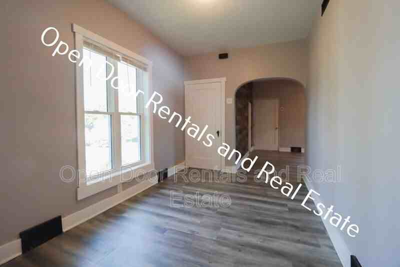 512 1/2 S Randolph St - Photo 2 of 9