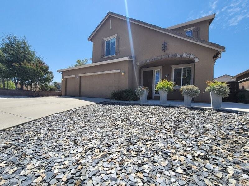 5330 Coconut Tree Ct - Photo 2 of 29