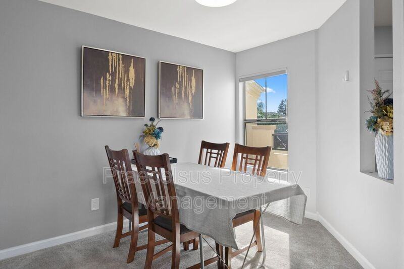 2035 Lakeridge Cir #301 - Photo 5 of 46