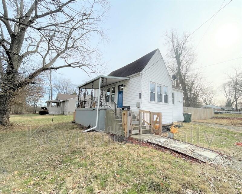 4501 Spencer Ave - Photo 3 of 13