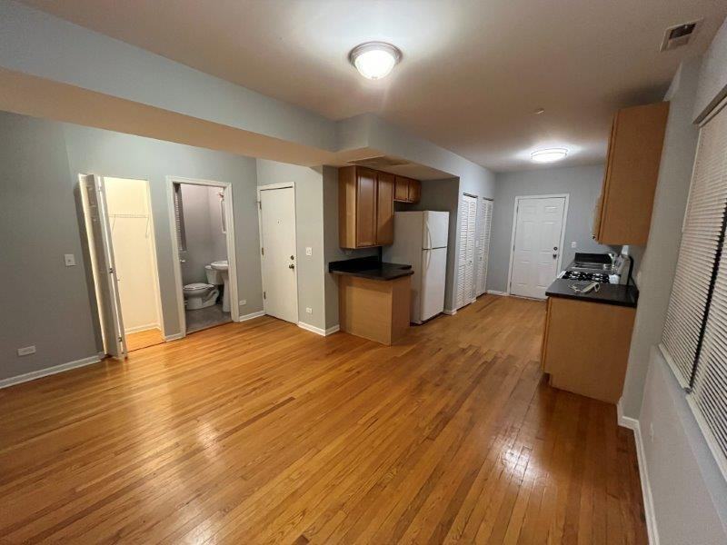 2314 W Rosemont Ave #2 - Photo 2 of 10