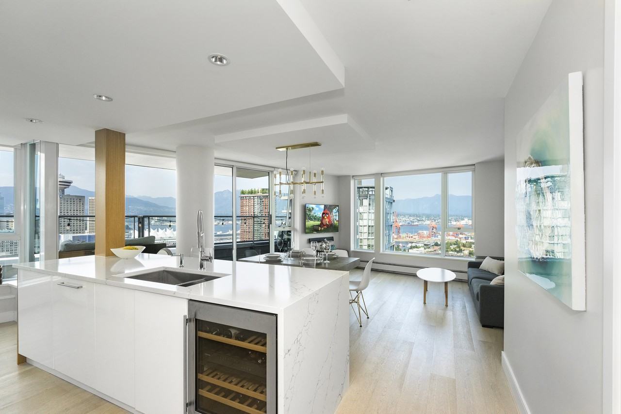 Abbott St & Keefer Pl 3703, Vancouver, BC V6B 0J1 2 Bedroom Condo for